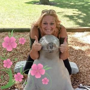 Meet your Posher, Michele